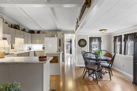 37 Lorna Street Hollis NH 03049