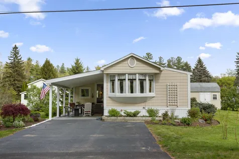 37 Lorna Street Hollis NH 03049