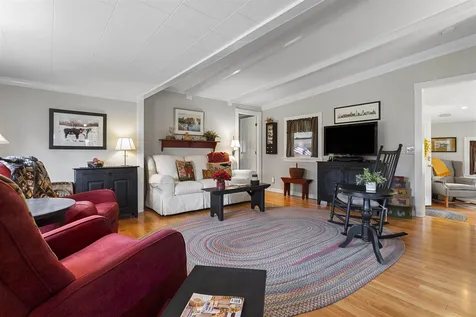 37 Lorna Street Hollis NH 03049