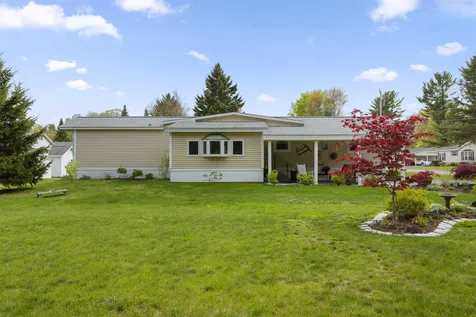 37 Lorna Street Hollis NH 03049