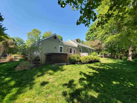 2 Anns Lane Exeter NH 03833