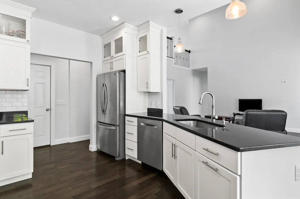 19 Lorden Road New Boston NH 03070
