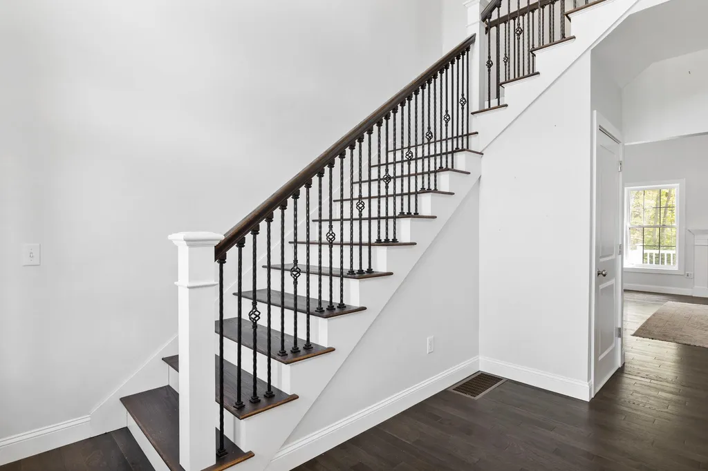 19 Lorden Road New Boston NH 03070