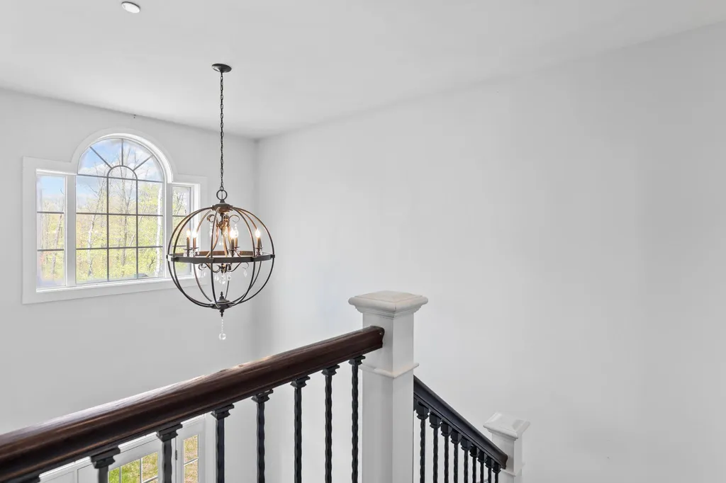 19 Lorden Road New Boston NH 03070