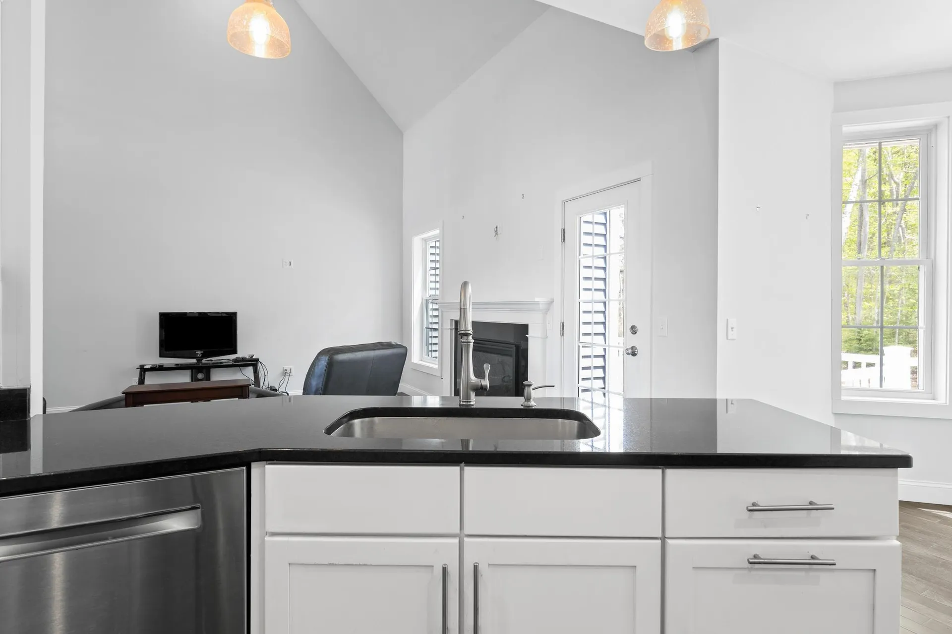 19 Lorden Road New Boston NH 03070