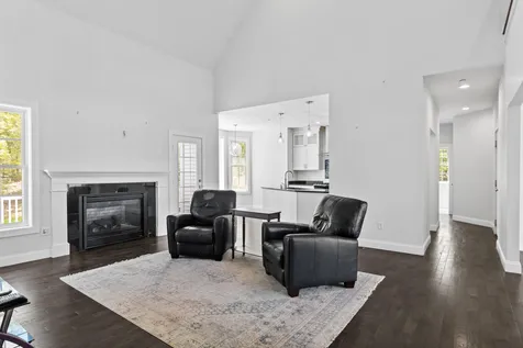 19 Lorden Road New Boston NH 03070