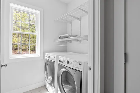 19 Lorden Road New Boston NH 03070