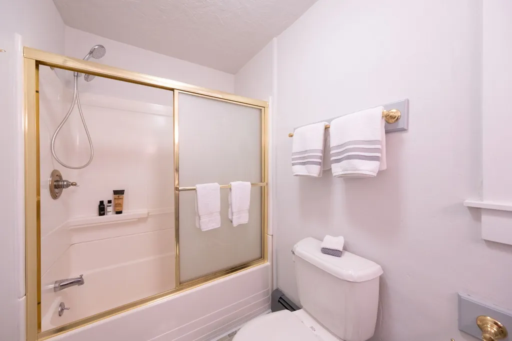 837 Lake Street Bristol NH 03222