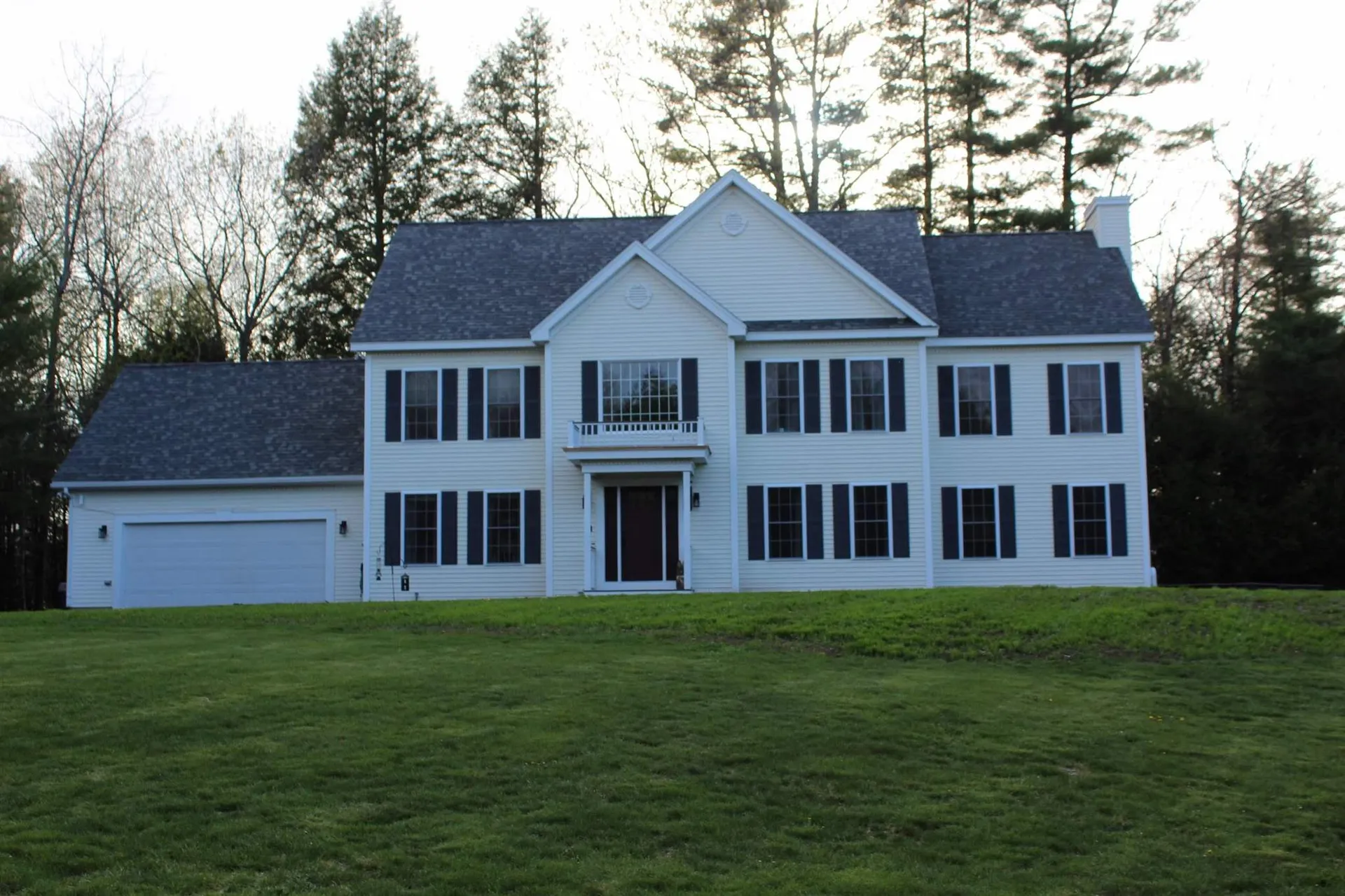 8 Lexington Drive Sandown NH 03873