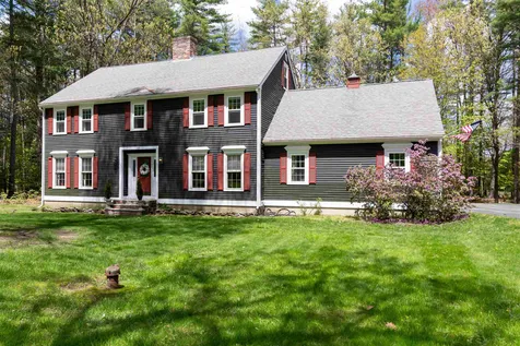 11 Old Evergreen Road Bedford NH 03110