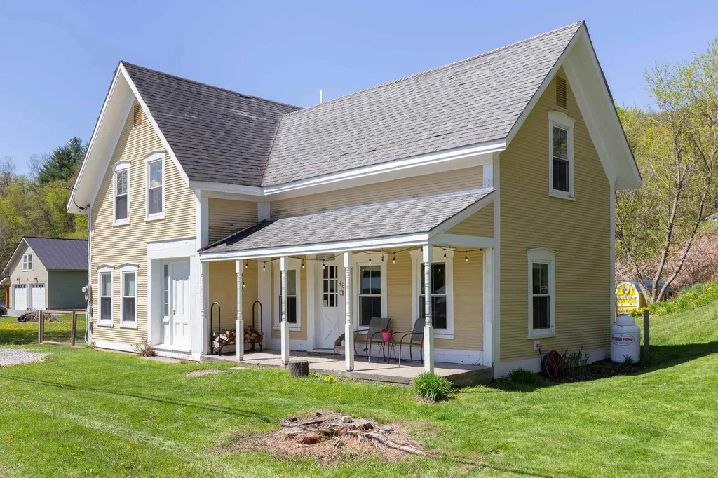 46 East Street Huntington VT 05462