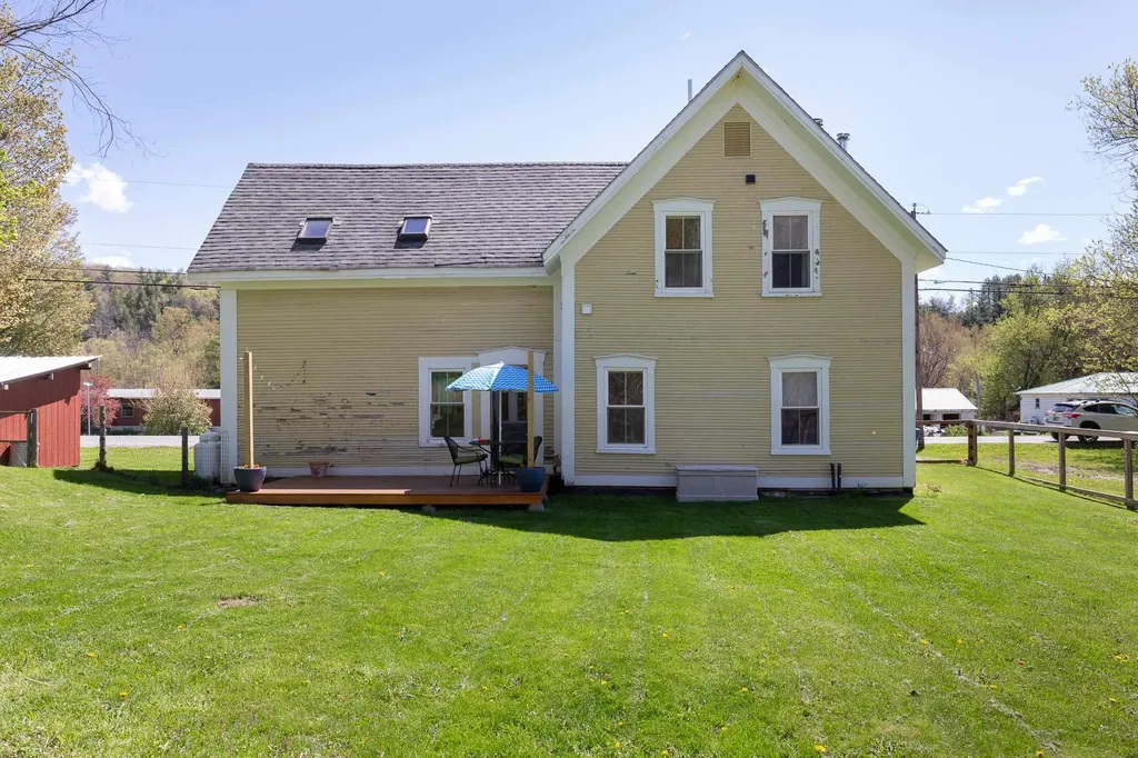 46 East Street Huntington VT 05462