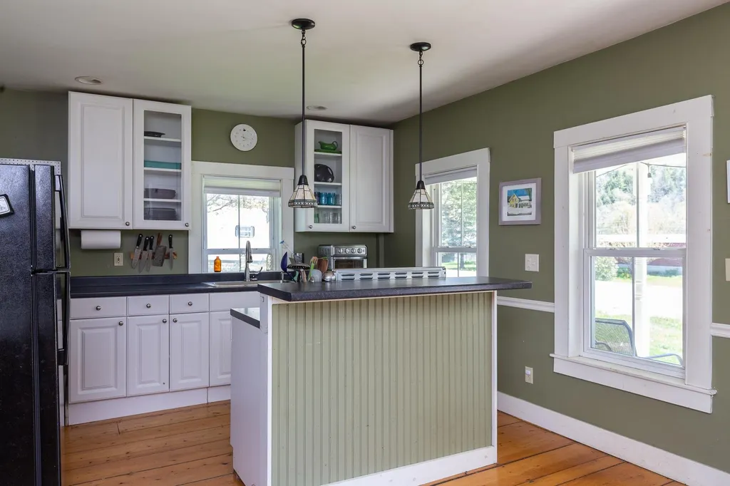 46 East Street Huntington VT 05462