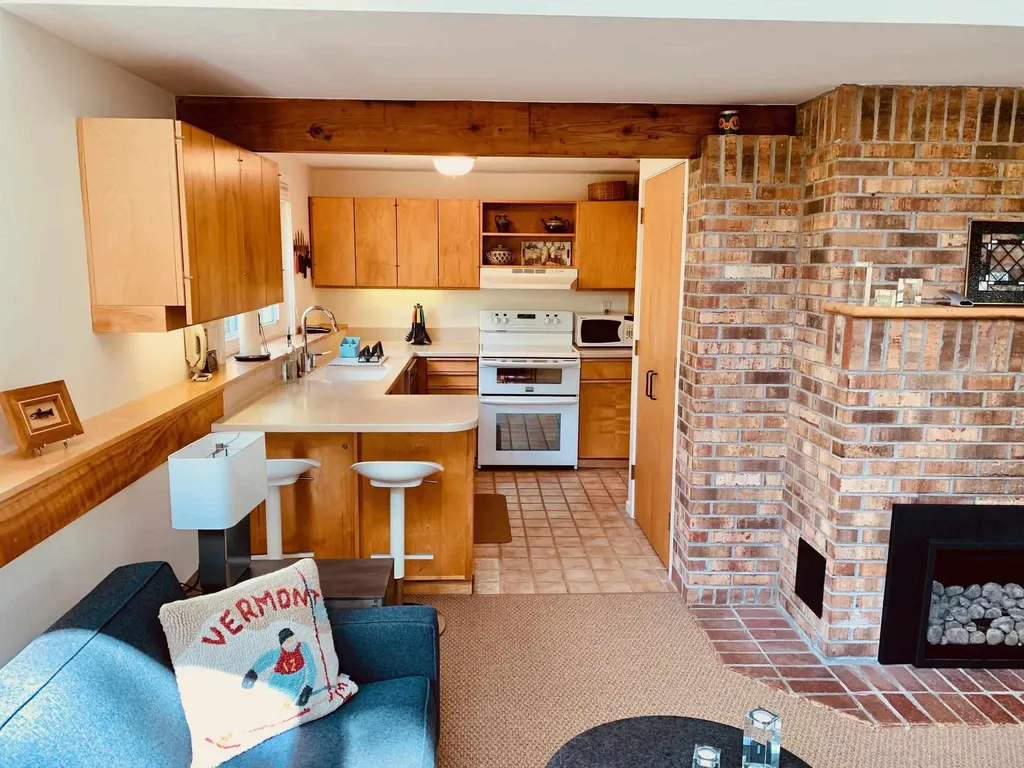37 Spring Fling Road Warren VT 05674