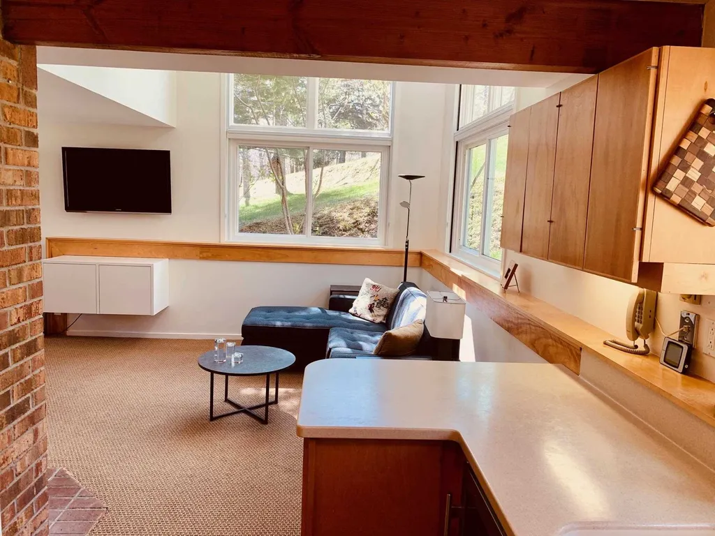 37 Spring Fling Road Warren VT 05674