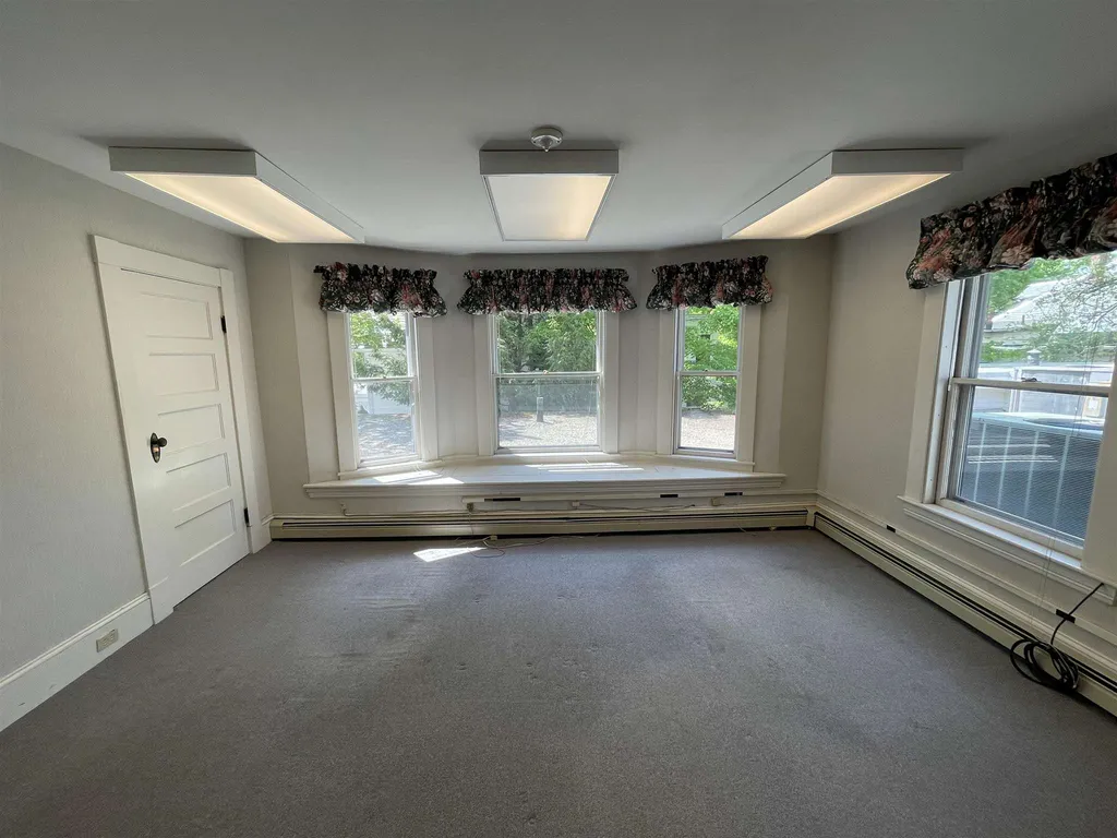 85 Brook Street Manchester NH 03104