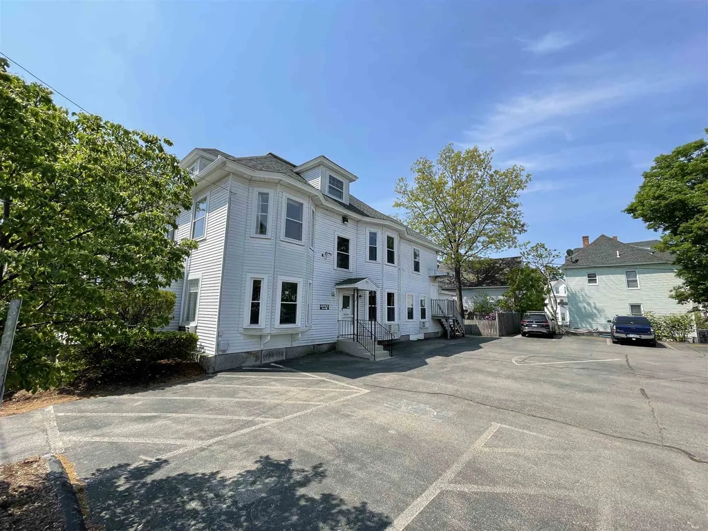 85 Brook Street Manchester NH 03104
