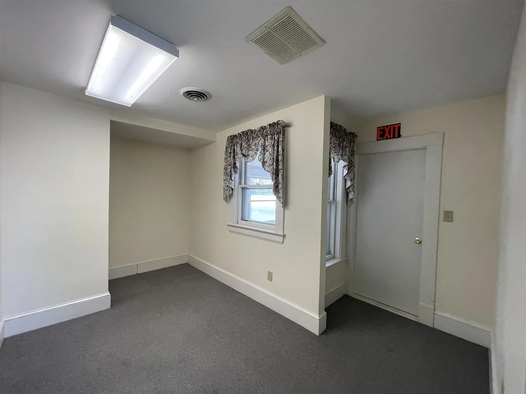 85 Brook Street Manchester NH 03104