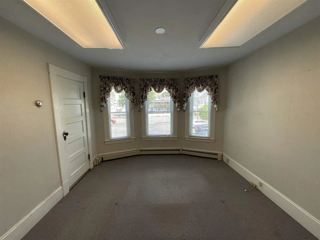 85 Brook Street Manchester NH 03104