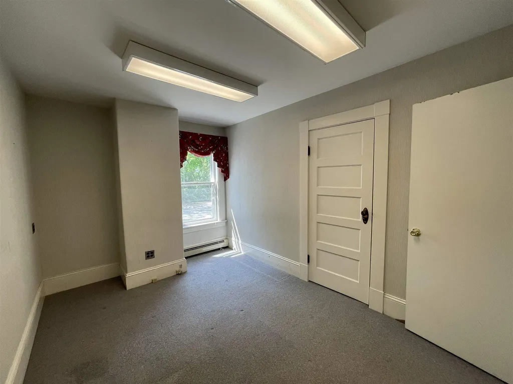 85 Brook Street Manchester NH 03104