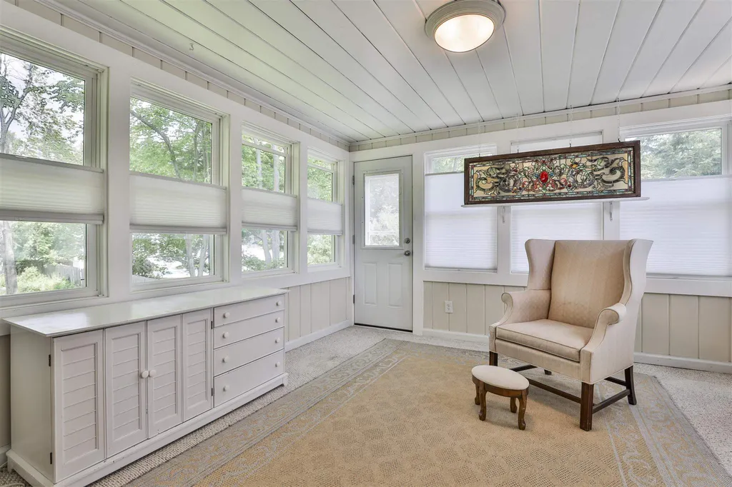 6 Glendale Drive Nashua NH 03064