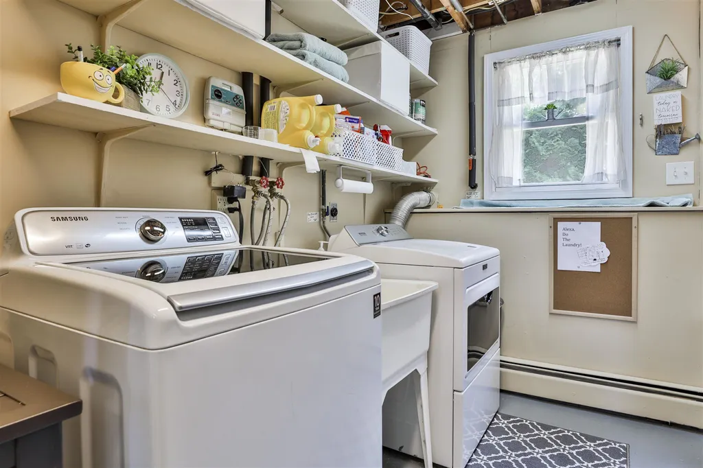 6 Glendale Drive Nashua NH 03064