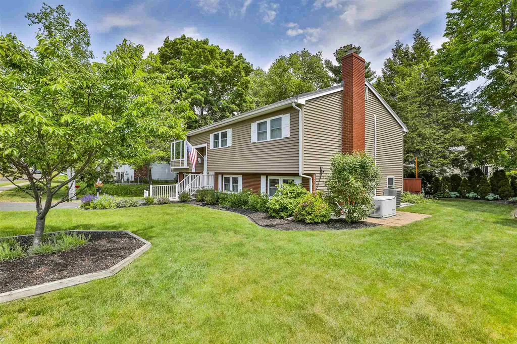 6 Glendale Drive Nashua NH 03064