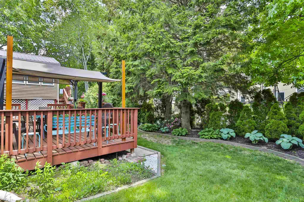 6 Glendale Drive Nashua NH 03064