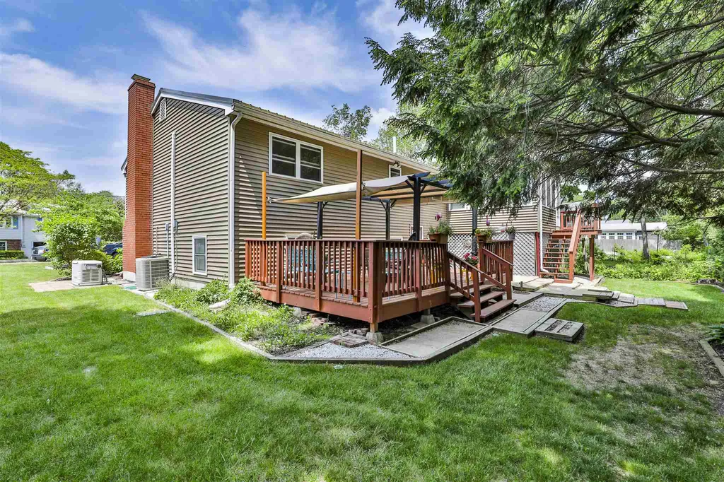 6 Glendale Drive Nashua NH 03064