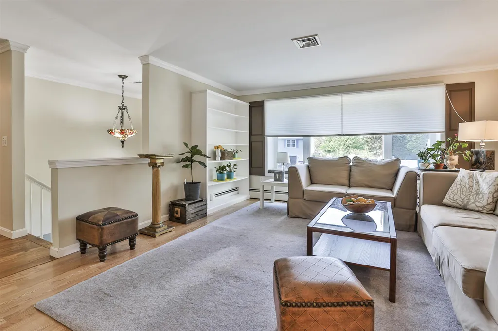 6 Glendale Drive Nashua NH 03064