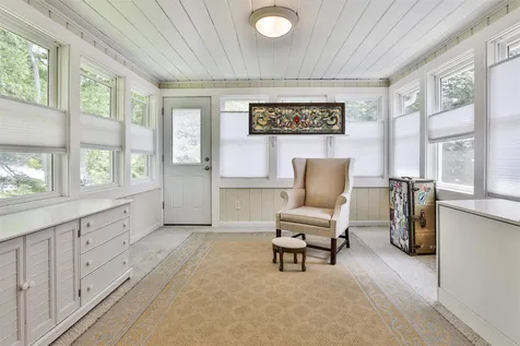 6 Glendale Drive Nashua NH 03064