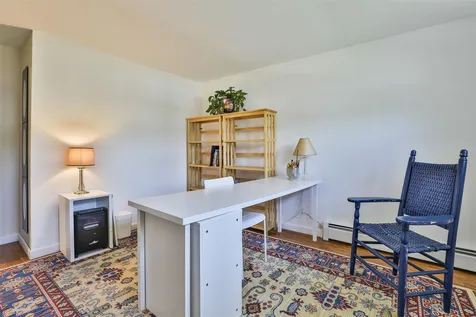 6 Glendale Drive Nashua NH 03064