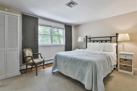 6 Glendale Drive Nashua NH 03064