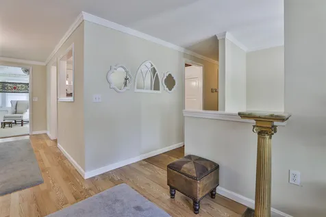 6 Glendale Drive Nashua NH 03064