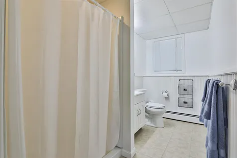 6 Glendale Drive Nashua NH 03064