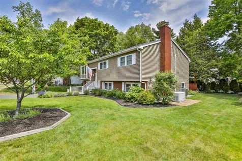 6 Glendale Drive Nashua NH 03064