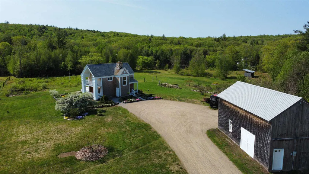 731 Deering Center Road Weare NH 03281