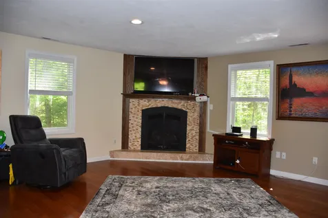 105 Woodhill Road Bow NH 03304