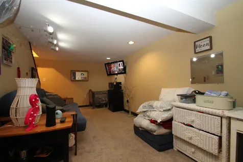 8 Pendleton Lane Londonderry NH 03053