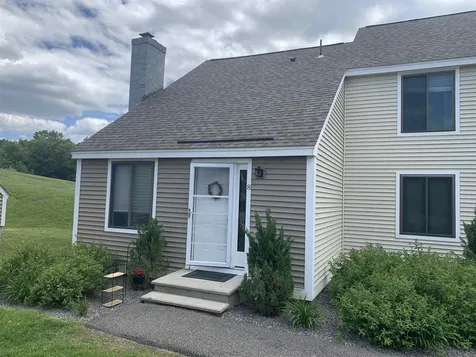 8 Pendleton Lane Londonderry NH 03053
