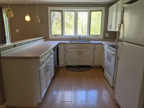 30 Lovell Road Stratham NH 03885
