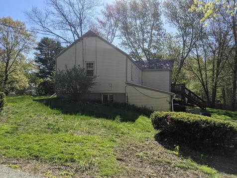30 Lovell Road Stratham NH 03885