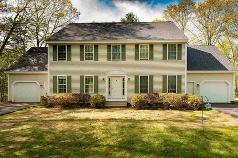 4 Gordon Court York ME 03909-5377