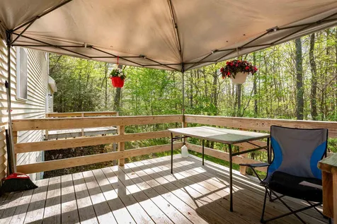 4 Gordon Court York ME 03909-5377