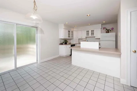 4 Gordon Court York ME 03909-5377