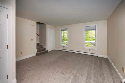 4 Gordon Court York ME 03909-5377