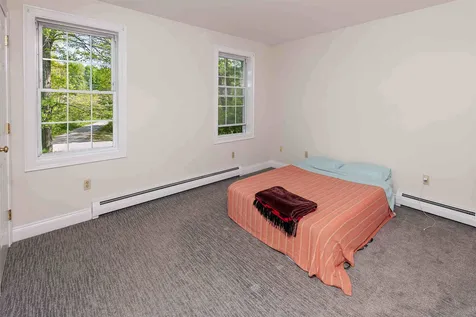 4 Gordon Court York ME 03909-5377