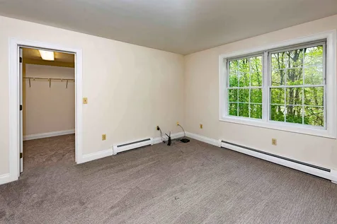 4 Gordon Court York ME 03909-5377