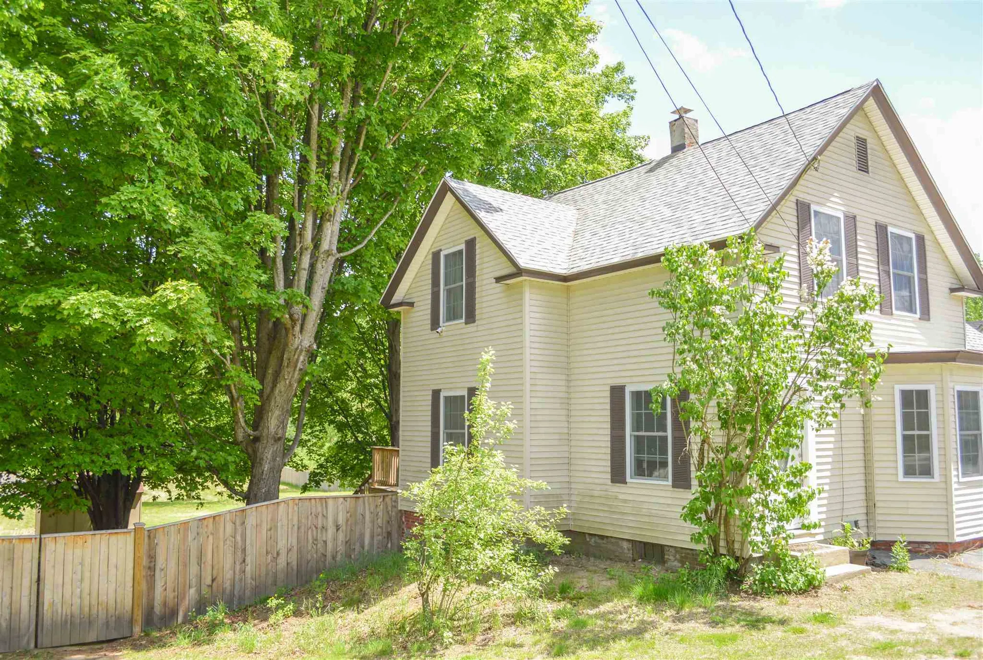 17 N Winchester Street Swanzey NH 03446