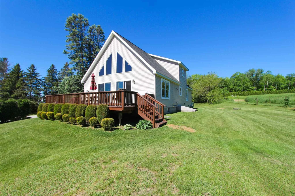 31 Higbee Road Charlotte VT 05445